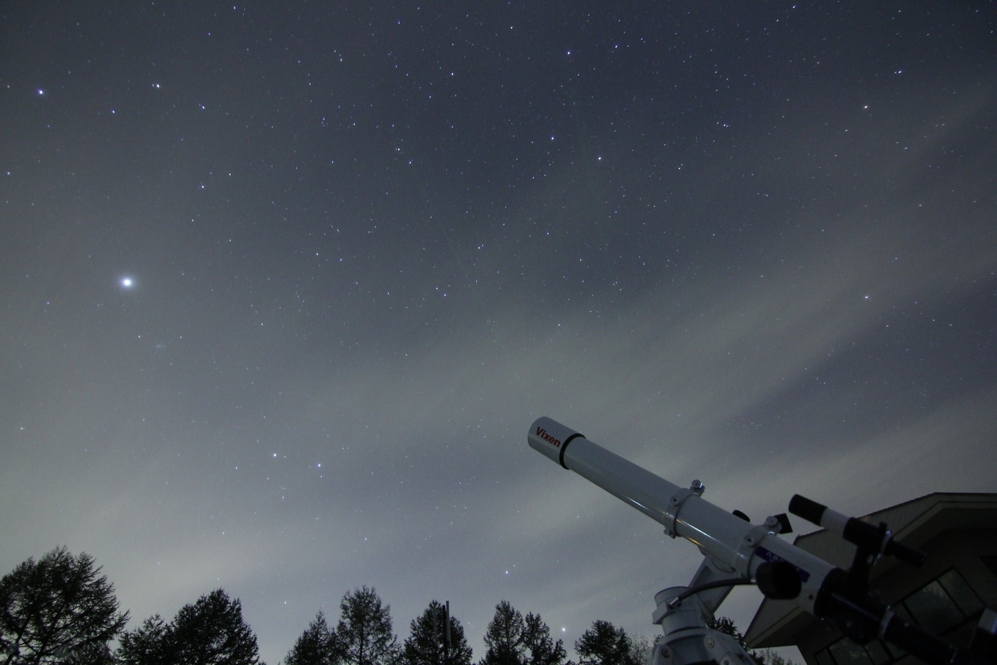 星空と天体望遠鏡